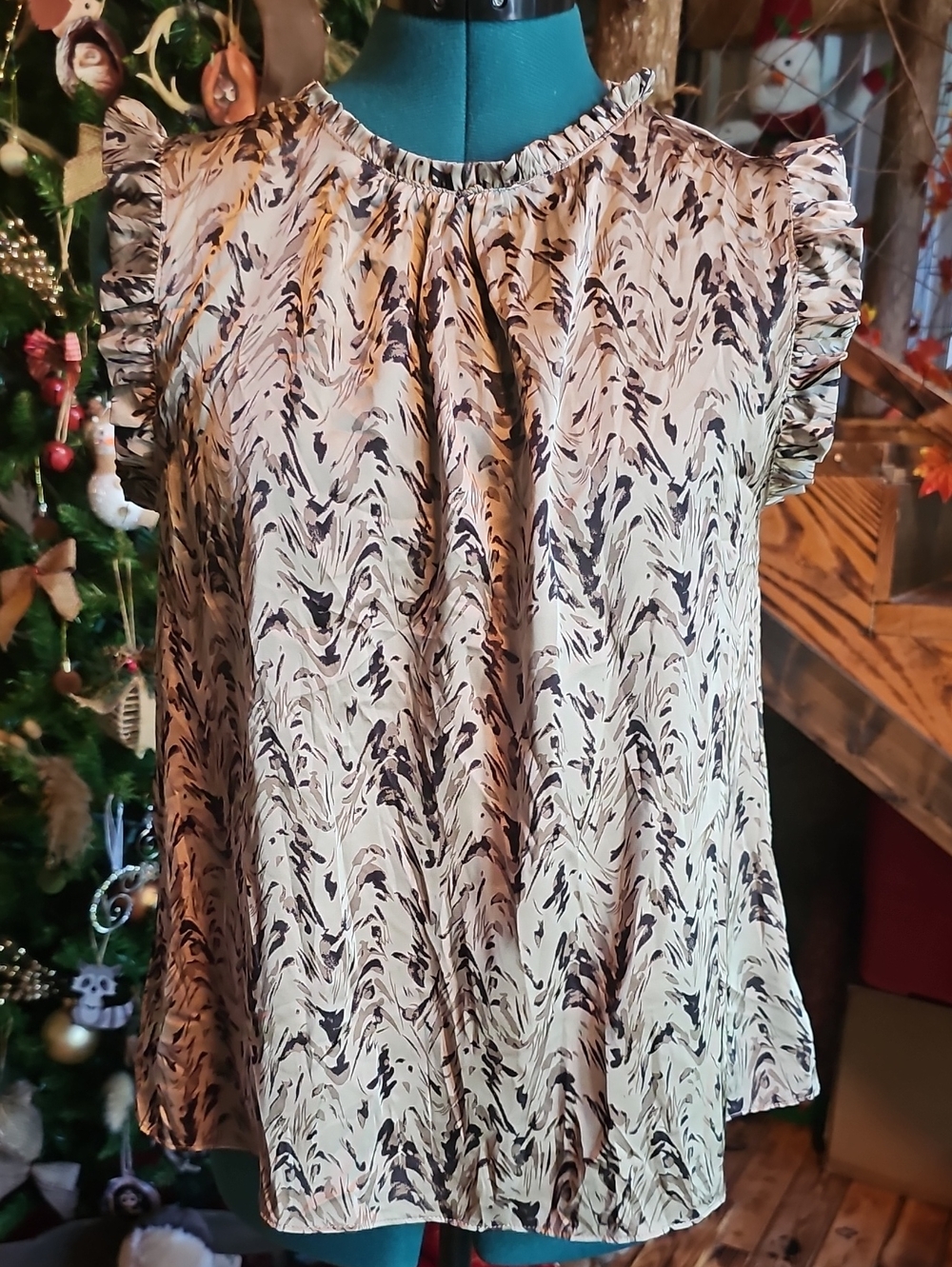 GRADE & GATHER Ruffled Cap-Sleeve Blouse in Cream with Black Swirl Print